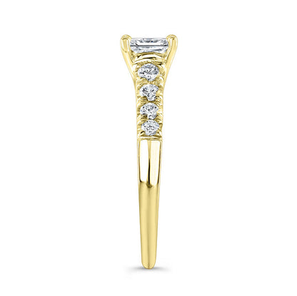 Classic Style Diamond Engagement Ring