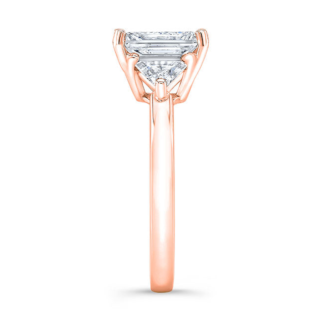Modern Style Diamond 3-Stone Engagement Ring